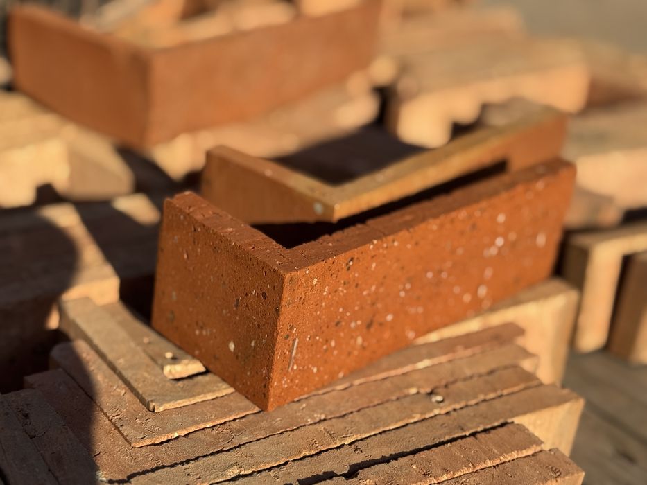 Caramida feliata tip “terrazzo” noua