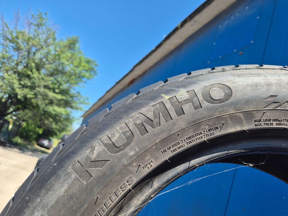 4 Anvelope de VARA - 225/60/18 100H - KUMHO CRUGEN - CA UNELE NOI - DOT 2017 !