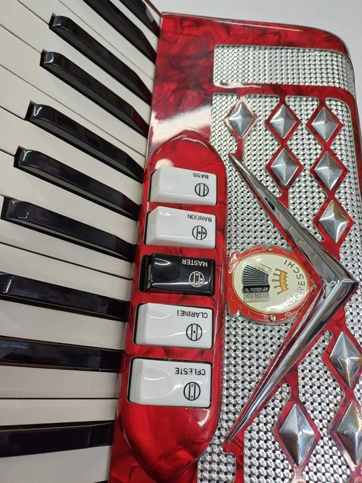 Акордеон Moreschi 72 баса