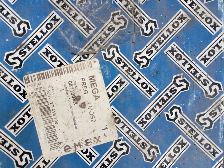 Тормозные колодки Пежо 206