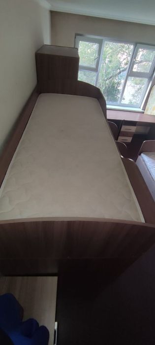 Двухъярусная кровать