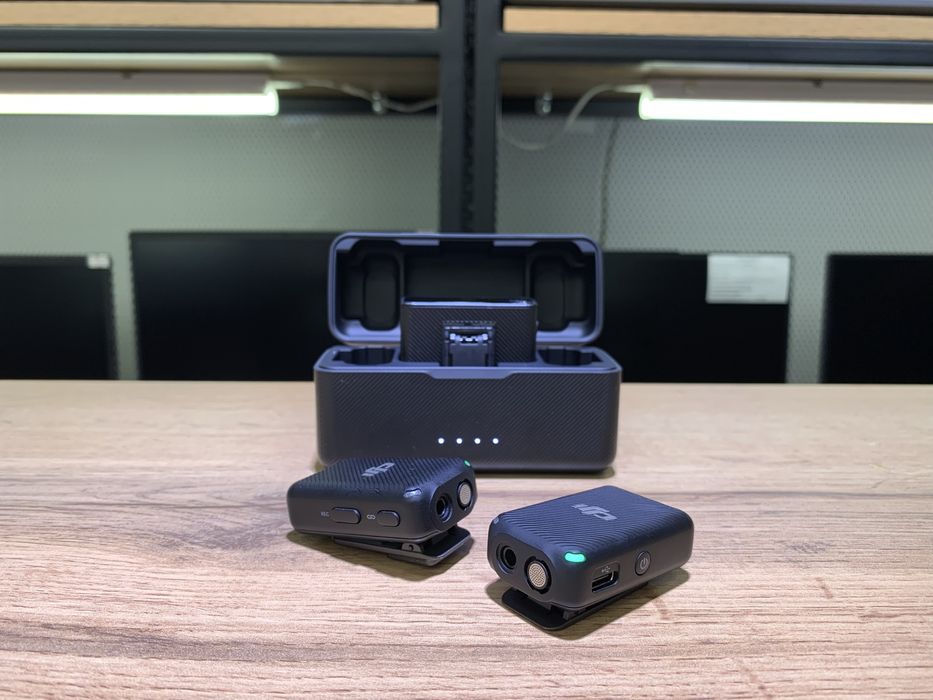 Микрофон DJI Mic (2TX+1RX+Charging Case), экран сломан, 1129/А10