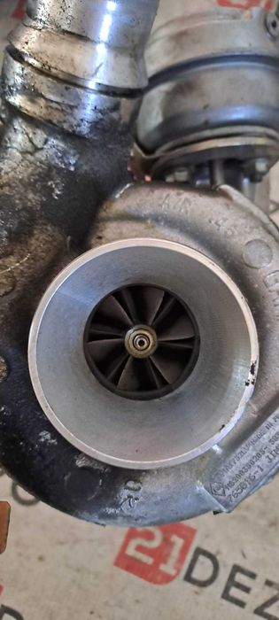 Turbina / Turbo 2.0 CDI Opel Vivaro , Renault Trafic cod motor M9R euro 4 cod piesa: H8200356205