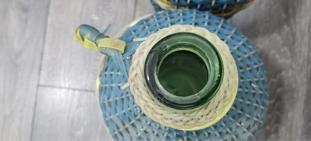Две дамаджани 5 л едната