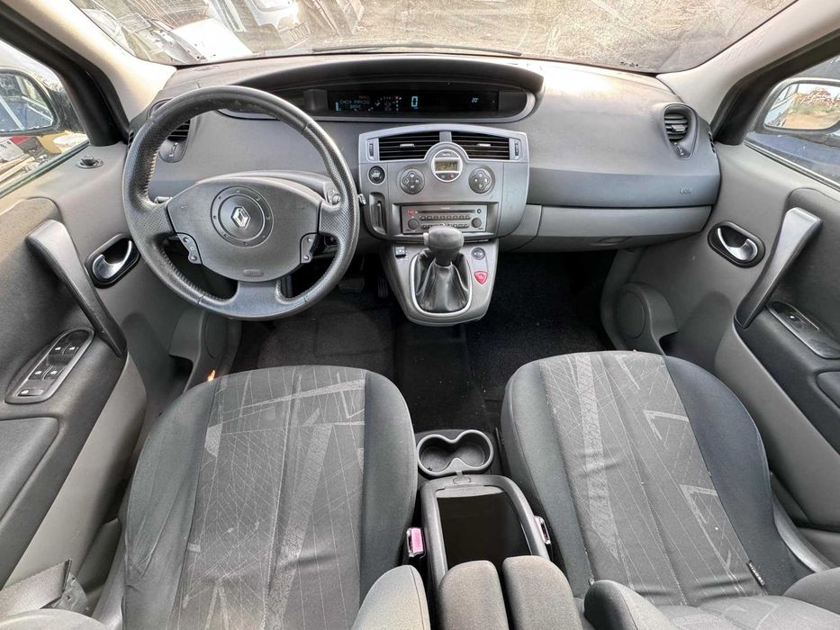 НА ЧАСТИ! Renault Megane Scenic 2.0i 16V АВТОМАТИК 2005 г. Рено Сценик