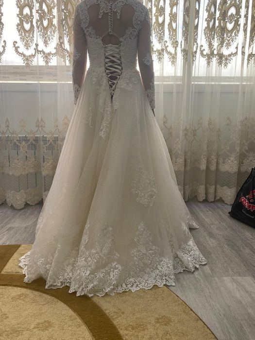 Свадебное платье в чехле