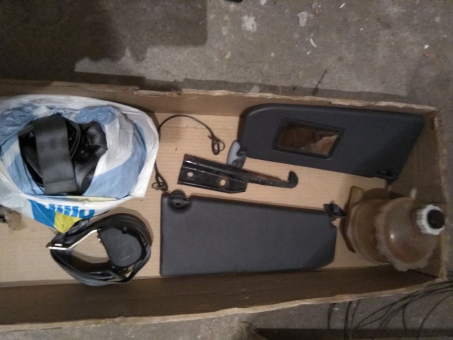 Продава части за Рено 19 Шамад