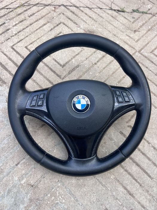 Оригинален М спорт волан bmw e90 E91 е93 e92 e87 м мулти волан бмв m sport