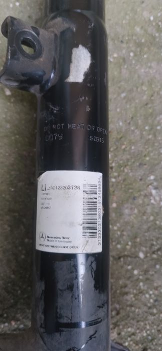 Преден ляв Амортисьор Мерцедес цлс/ е класа