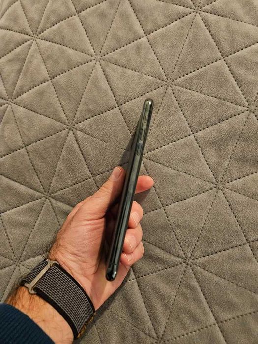 Iphone 11 PRO MAX - 64 GB - 9oo lei FIX