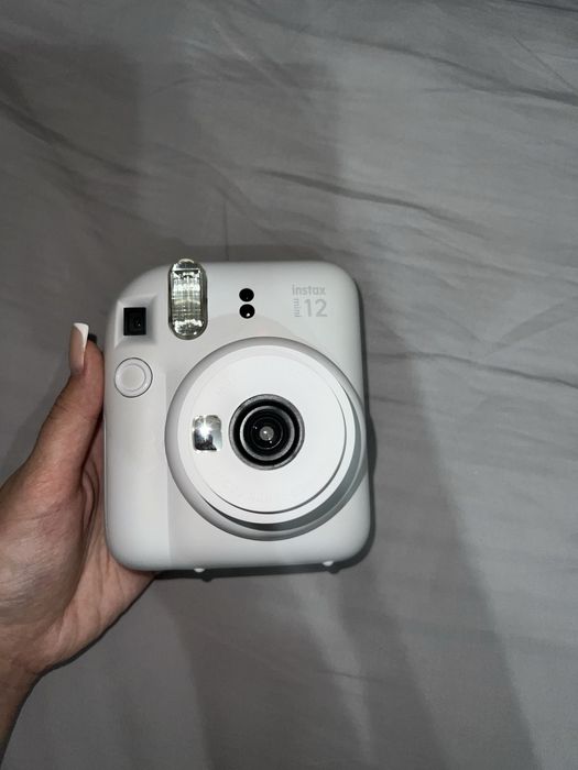 instax mini 12 фотоаппарат