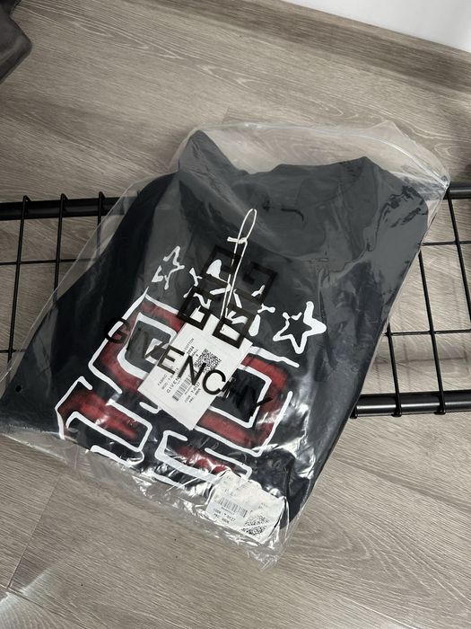 Tricou GIVENCHY super calitate
