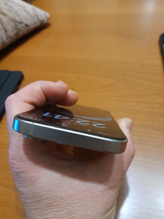 IPhone15 pro неразличим от нов 256гб.