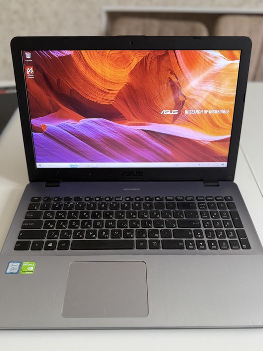 Ноутбук ASUS VivoBook 15 X542UR
