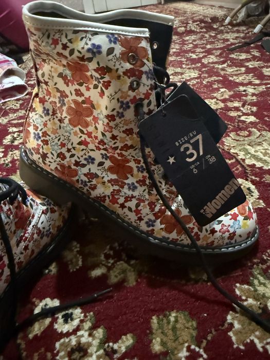 Женская обувь , ботинки