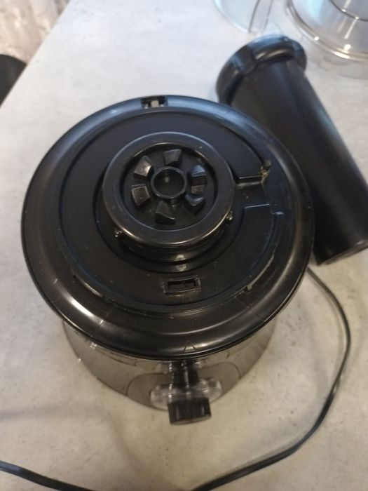 Сокоизстисквачка" Elekom"