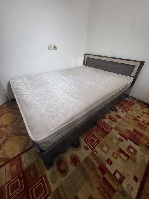 Кровать двухспальняя