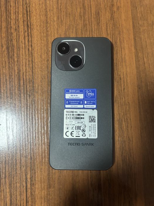 Продам телефона Tecno Spark 40c