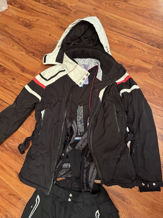 Горнолыжный костюм