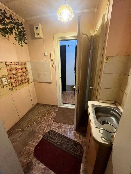 продам малосемейку в центре города