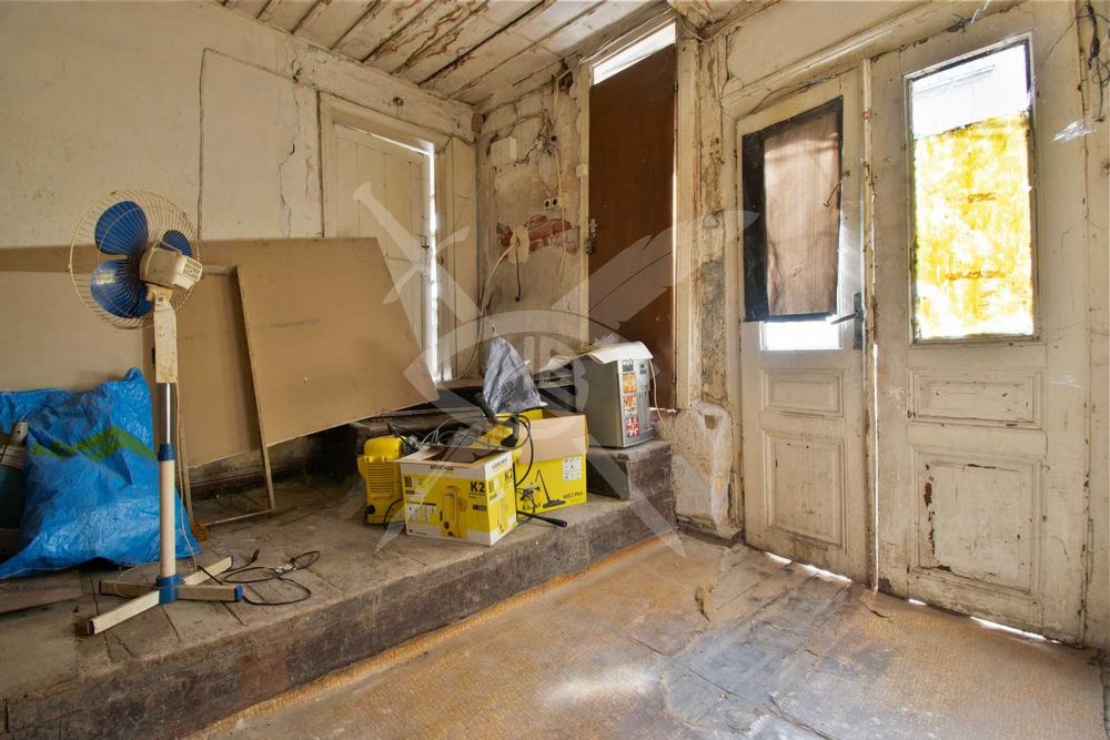 Продава се Етаж от къща в София, Център - 108 кв.м за 1204 €/кв.м - Снимка #8