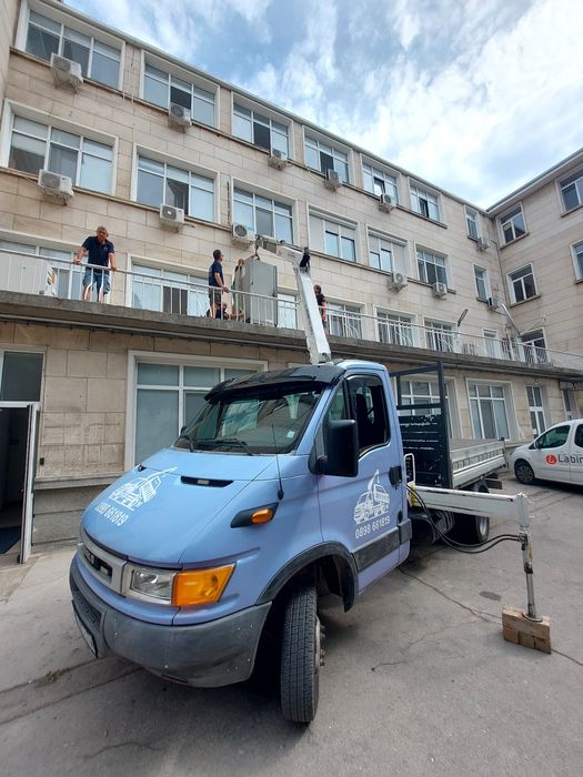 Транспортни Услуги Тристранен Самосвал с КРАН-Варна