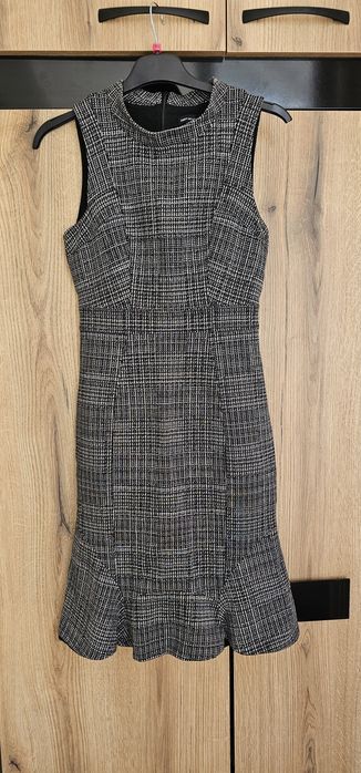 Karen Millen стилна рокля