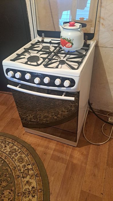 Продам газ плиту Кайсер