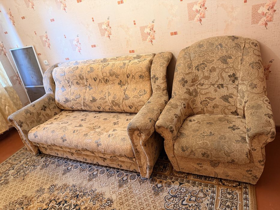 Продам мягкий уголок