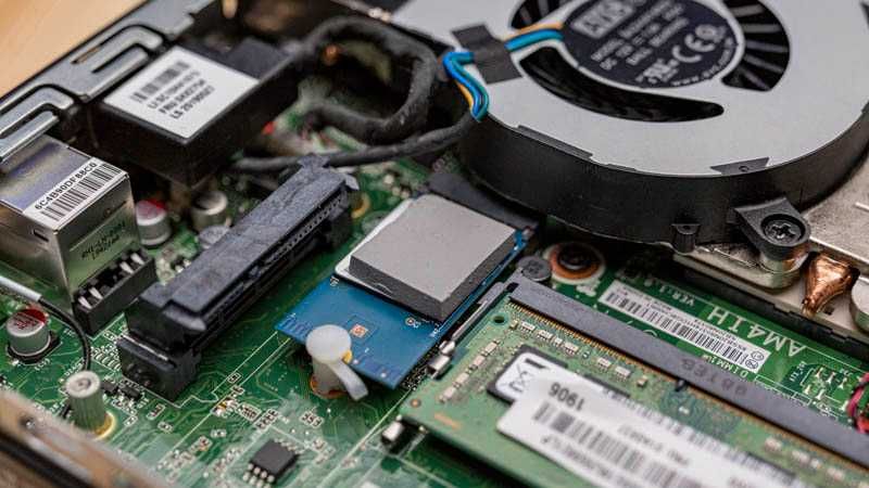 sistem pc lenovo thinkcentre ( calculator ) minipc ( mini pc )