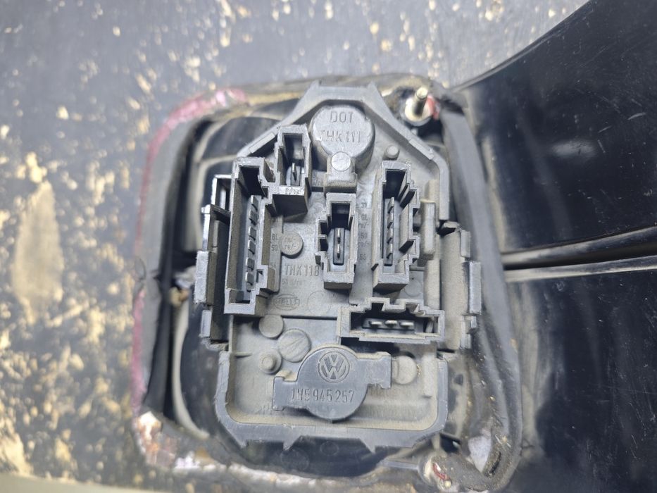 Фонарь задний Volkswagen Vento