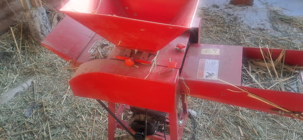 Продаю дробилку дробит сенно