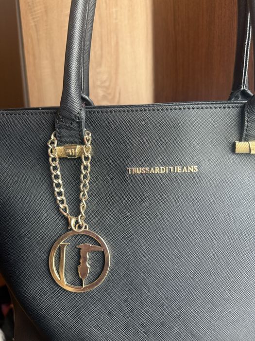Черна чанта trussatdi jeans
