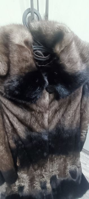 Продаю норковую шубу