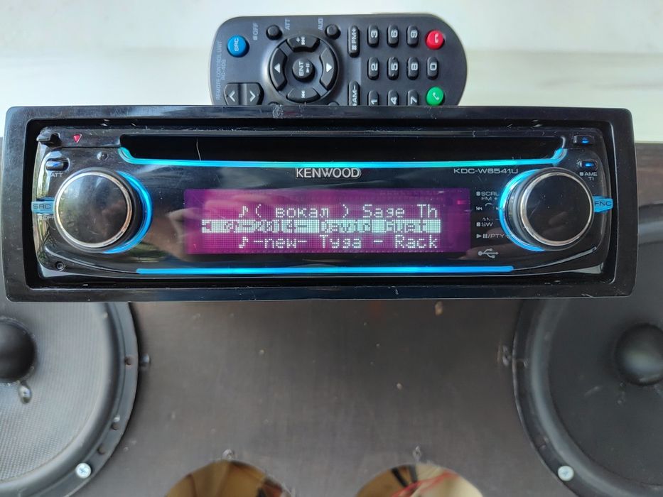 Висок клас KENWOOD KDC-W6541U
