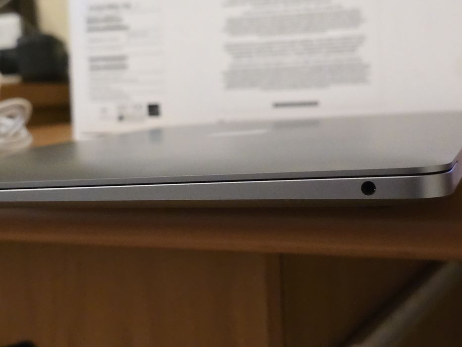 MacBook Air M1 Като нов 13 инча A2337