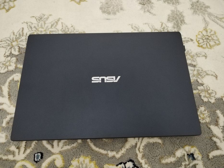 Asus Laptop noutbuk