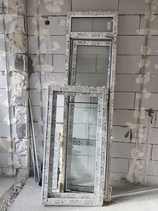 Продается пластиковый окно и дверь новый