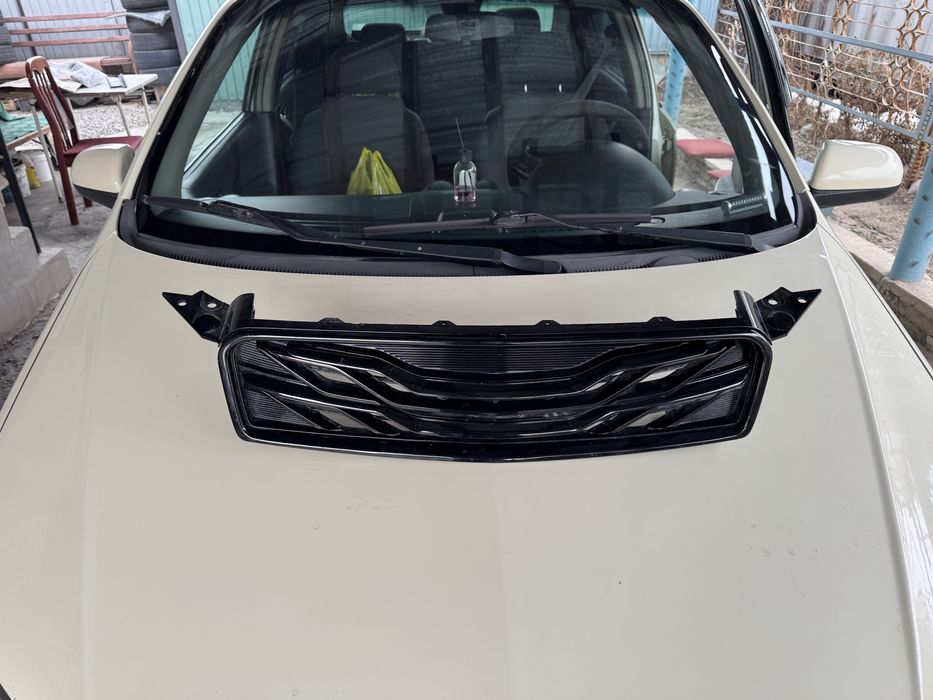 Решетка бампера равон р3