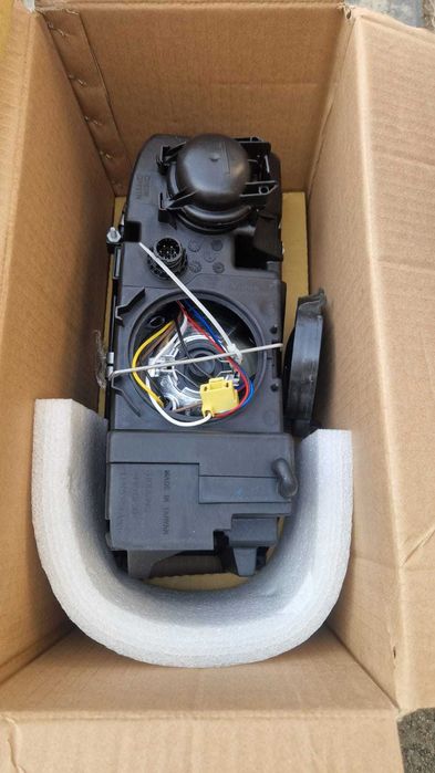 Фары на Mersedes Actros МР1