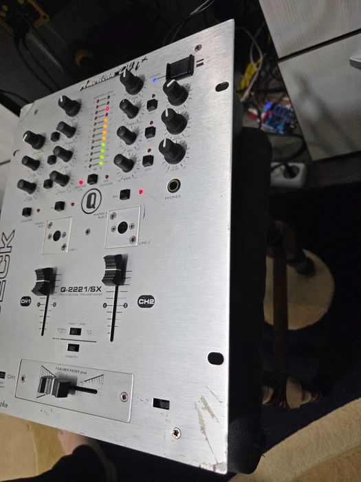 Mixer Audio American DJ Q-2221/SX Preamplificator Audio Pentru Statie