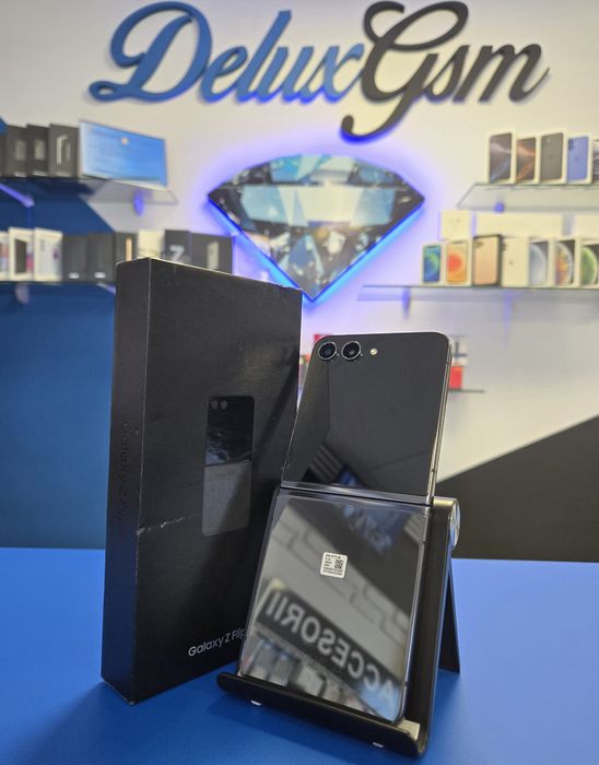 Samsung Z Flip 5 / 256 GB / Black /DeluxGSM
