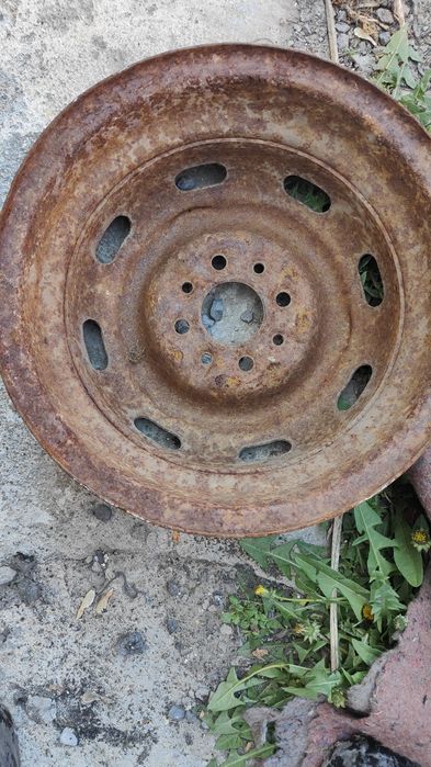 Диск на автомобиль