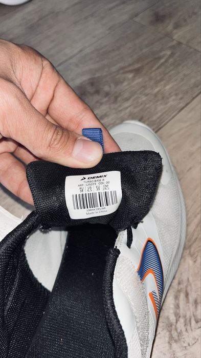 Кроссовки DEMIX..