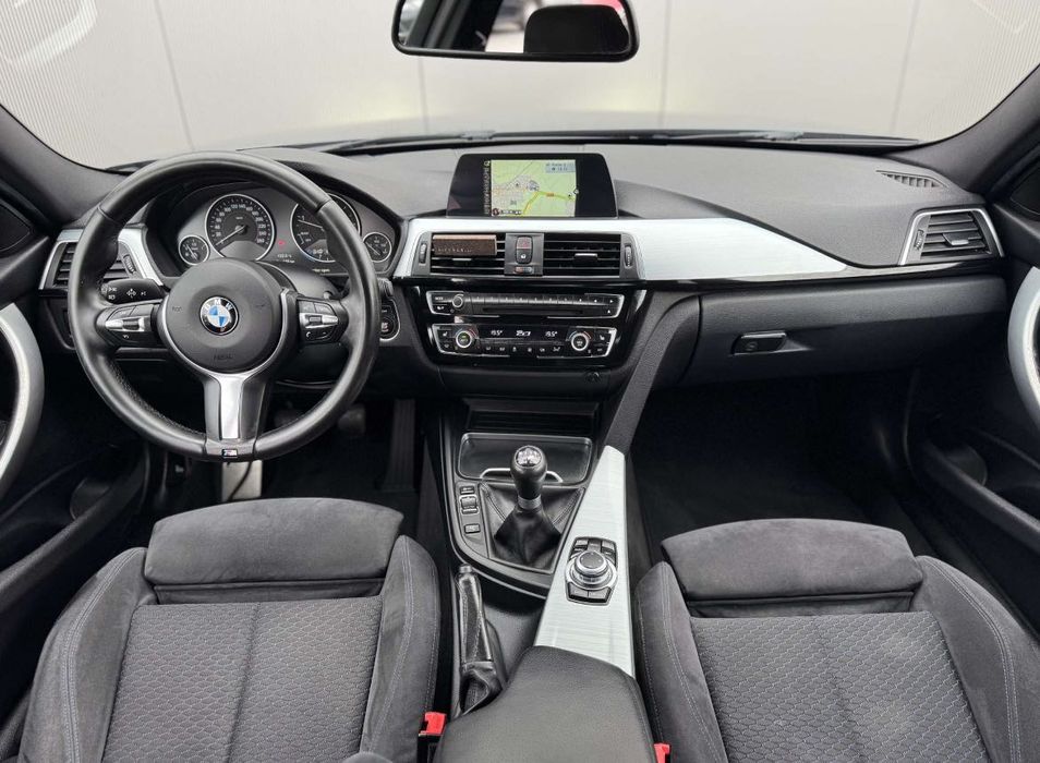 BMW Seria 3 F30 318d M Pachet / B47 / 2016 / Facelift