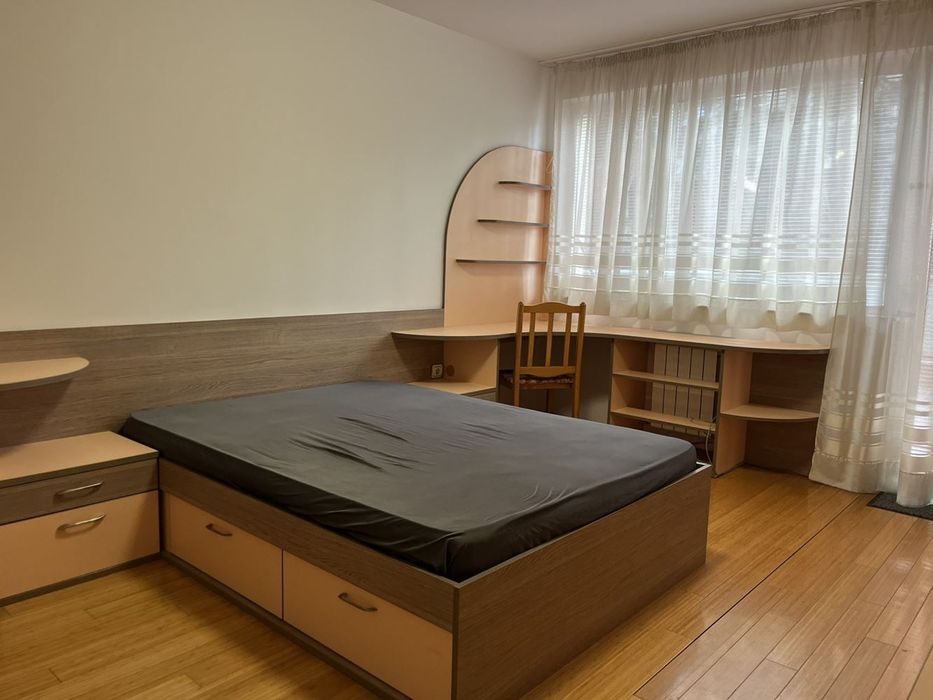 3-стаен в София-Младост 2 площ 110 цена 1000