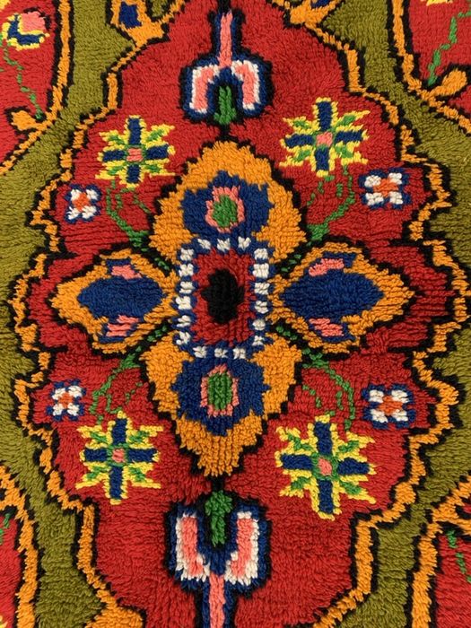 Килим тип китеник от 100% вълна