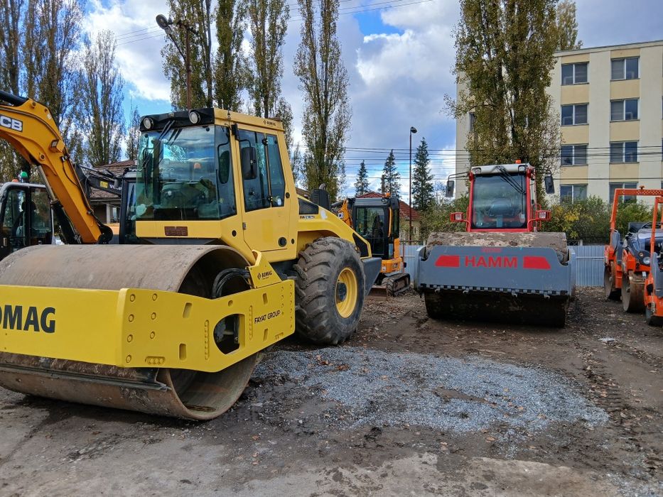 Inchiriez cilindru compactor bomag  HAMM