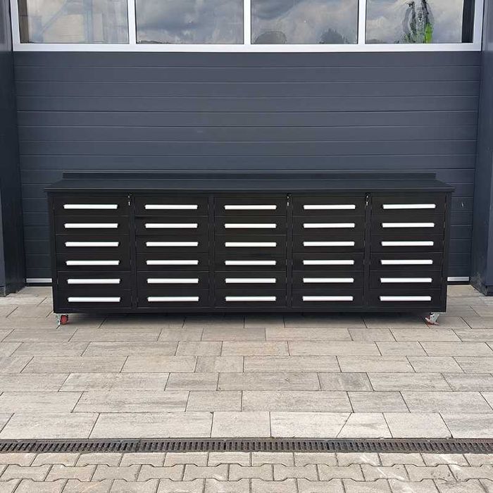 Dulap pentru scule din oțel vopsită în negru – 30 sertare