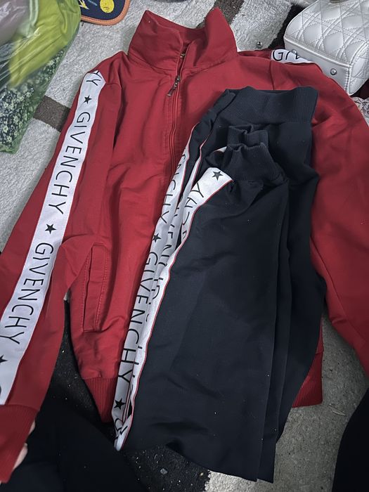 Спортивная двойка для модных девушек